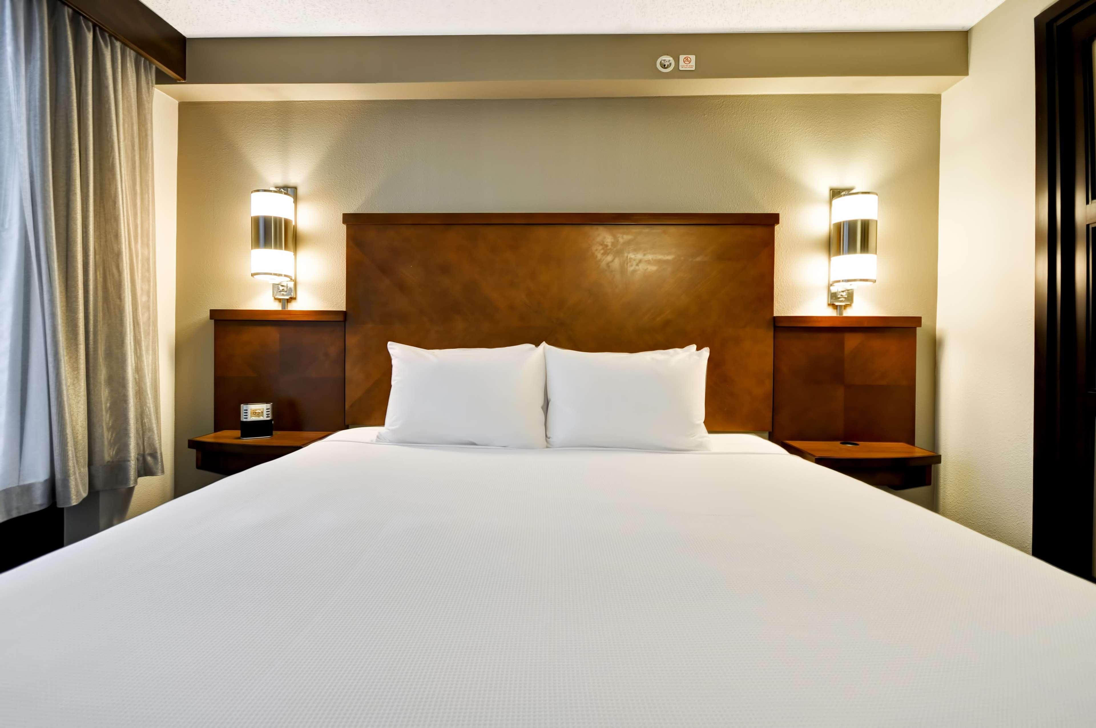 Hyatt Place Albuquerque Uptown Екстериор снимка