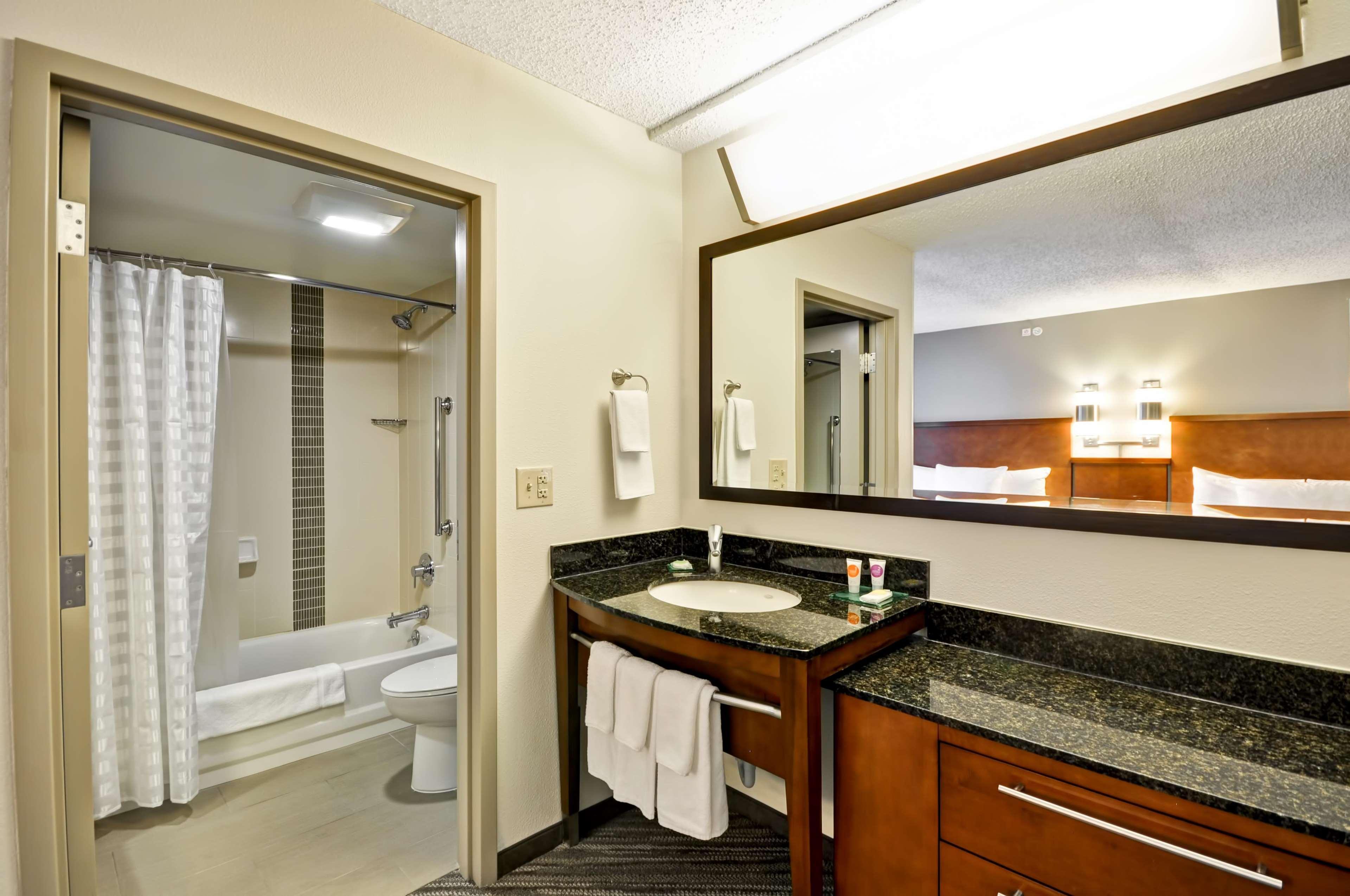 Hyatt Place Albuquerque Uptown Екстериор снимка